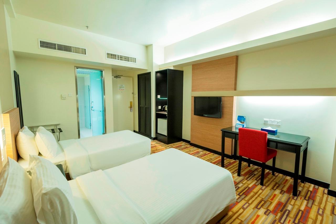 Harbour View Hotel Kuching Zewnętrze zdjęcie